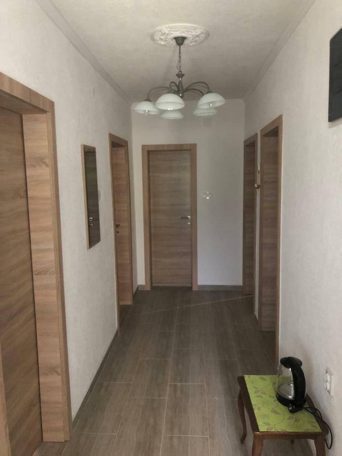 Bed and Breakfast Visitor Yard Плав Экстерьер фото